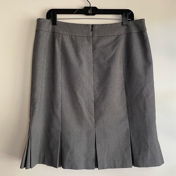 Jones New York Black and White Checkered Pleated Skirt Size 14 - Picture 4 of 5